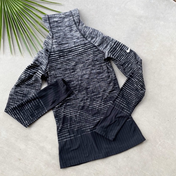 NIKE PRO Hyperwarm Ombre Spacedye Turtleneck Top - Picture 7 of 11